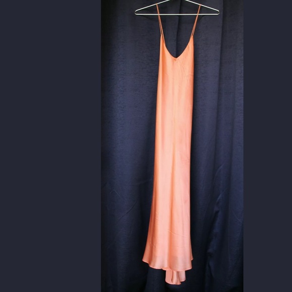 SOLD Olivia von Halle Remy peach coral silk slip - Picture 2 of 12